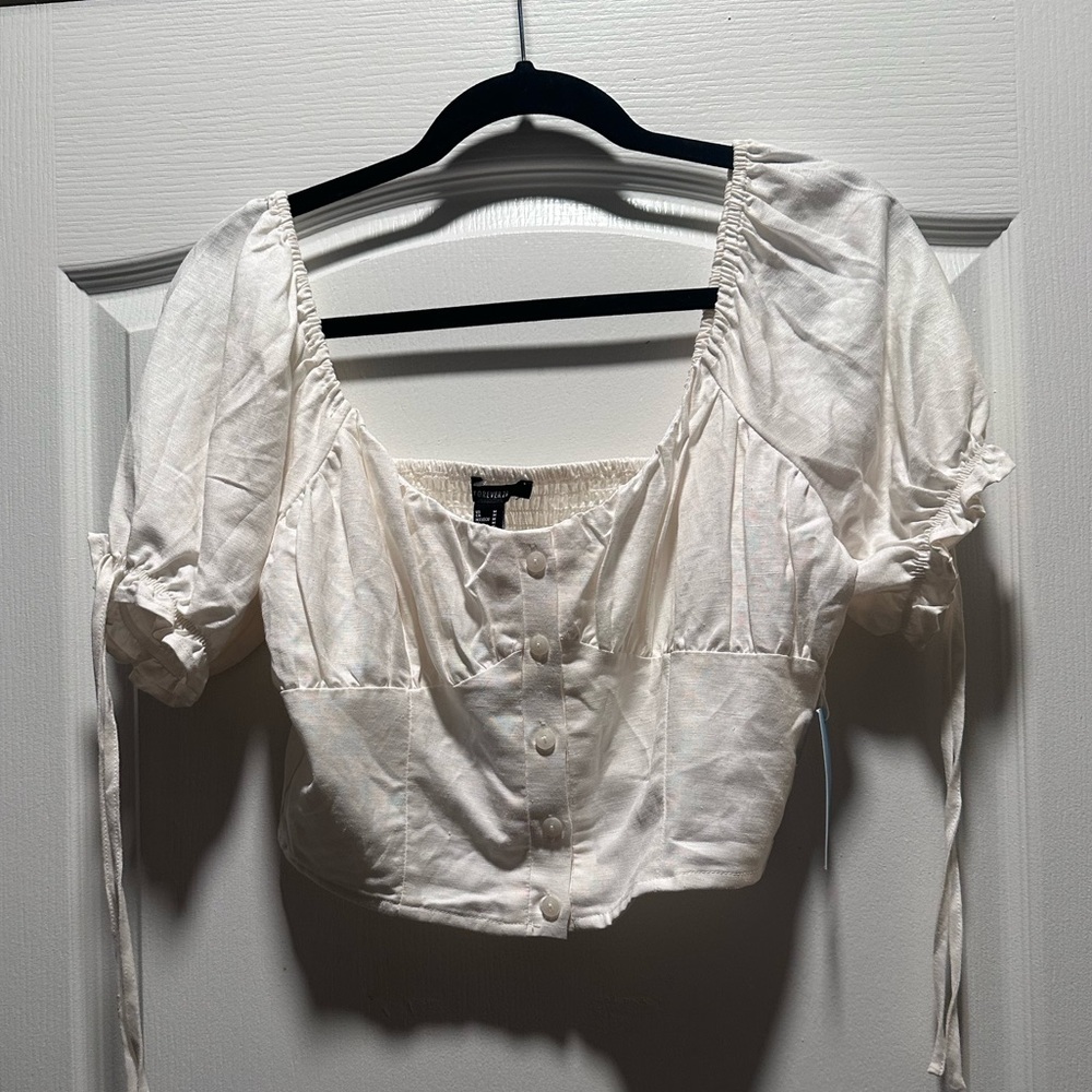 NWT!! White crop top